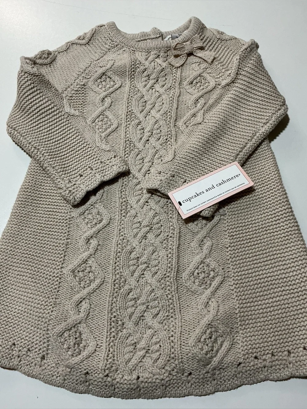cupcakes & cashmere Cream Cable Knit Bow-Accent Scoop Sweater
